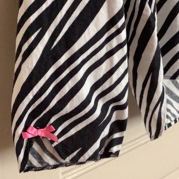 Betsey Johnson PJs - Picture 4 of 7